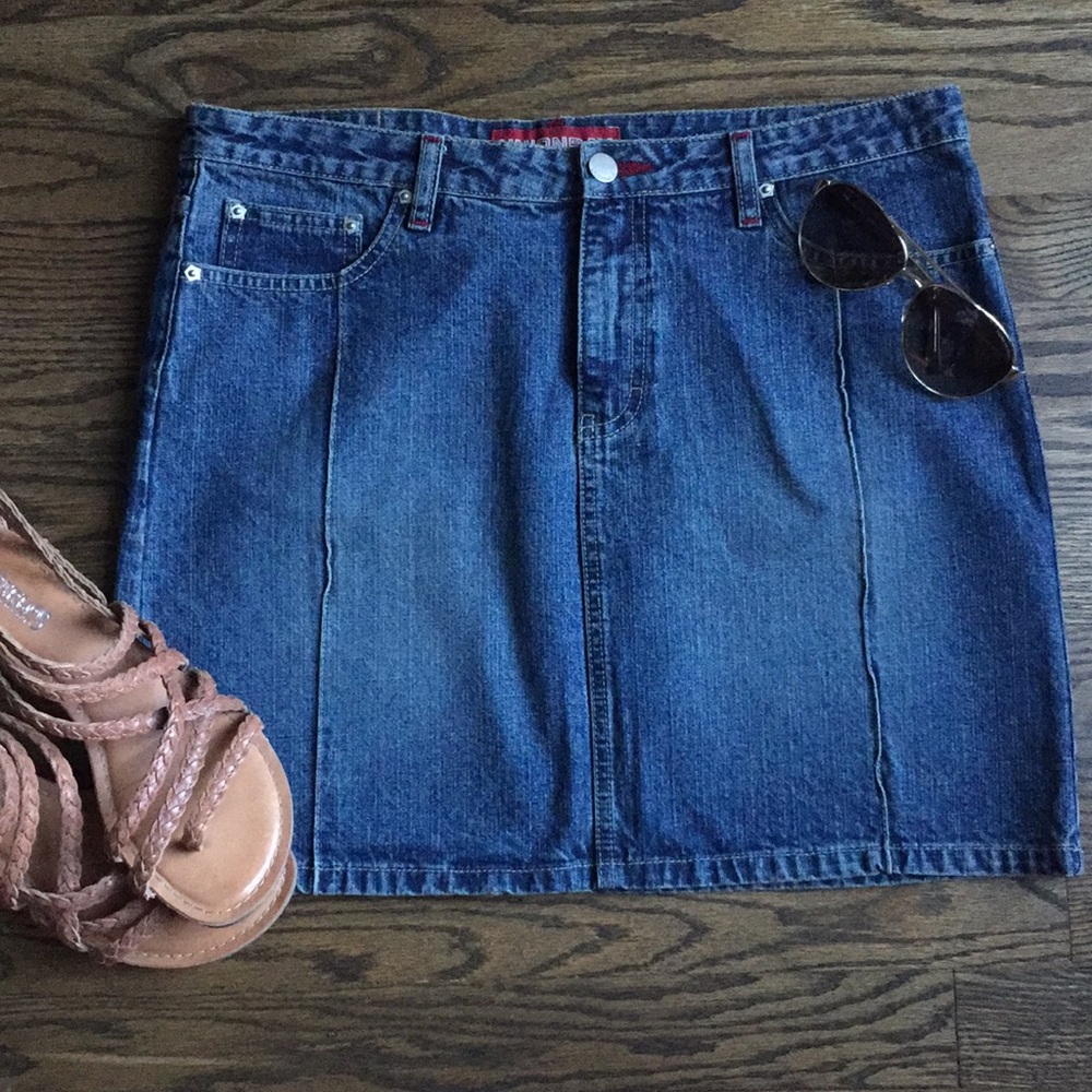 🛍 Unionbay vintage mid-length jean skirt